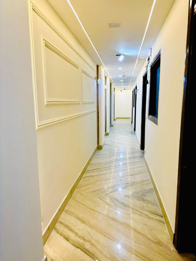 Hotel Samrat Residency 10 Mints Walking Distance Nizamuddin Railway Station New Delhi Exteriör bild