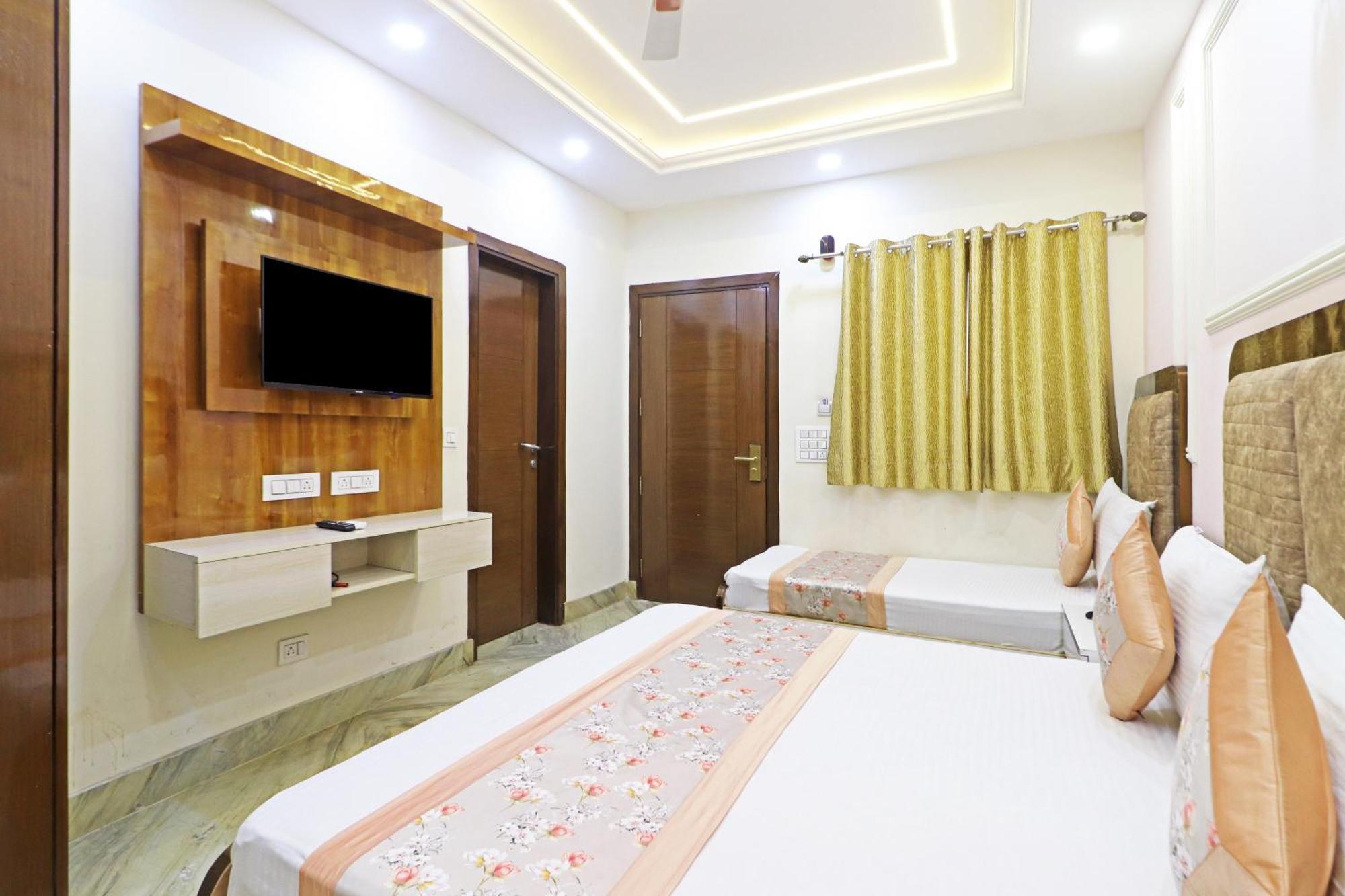Hotel Samrat Residency 10 Mints Walking Distance Nizamuddin Railway Station New Delhi Exteriör bild