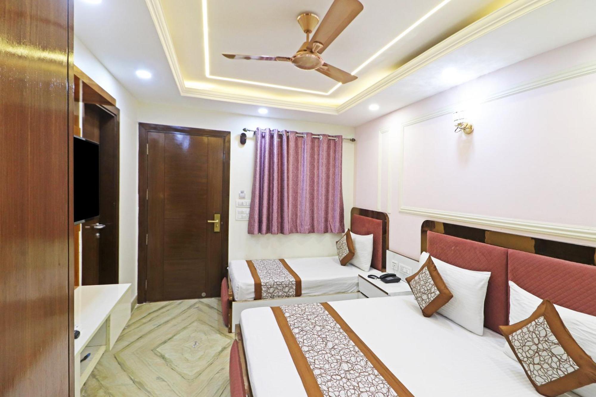Hotel Samrat Residency 10 Mints Walking Distance Nizamuddin Railway Station New Delhi Exteriör bild