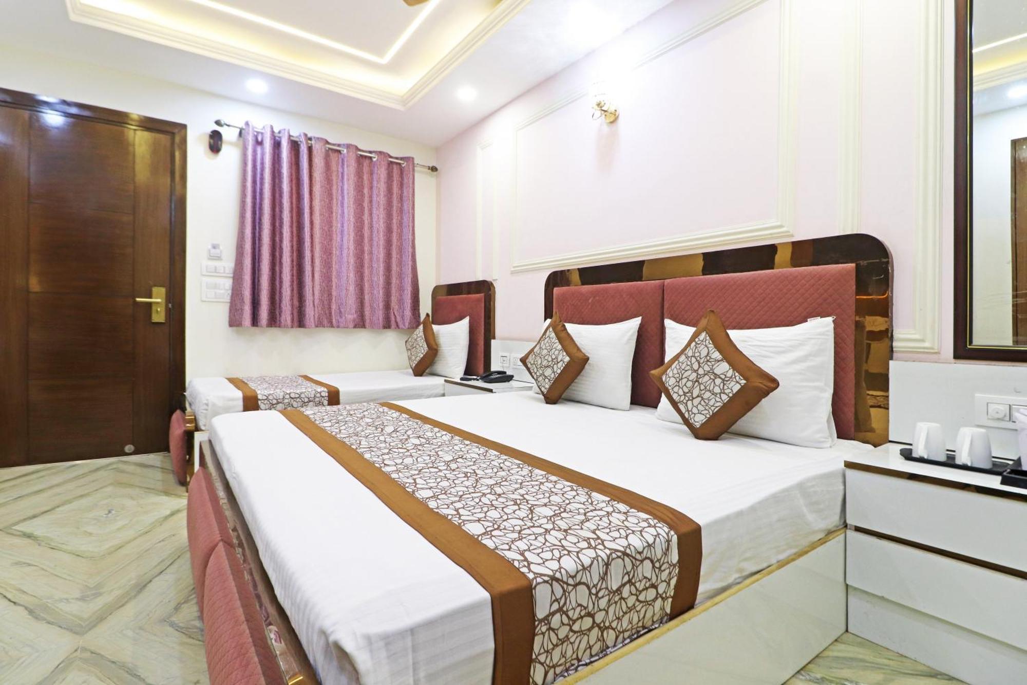 Hotel Samrat Residency 10 Mints Walking Distance Nizamuddin Railway Station New Delhi Exteriör bild