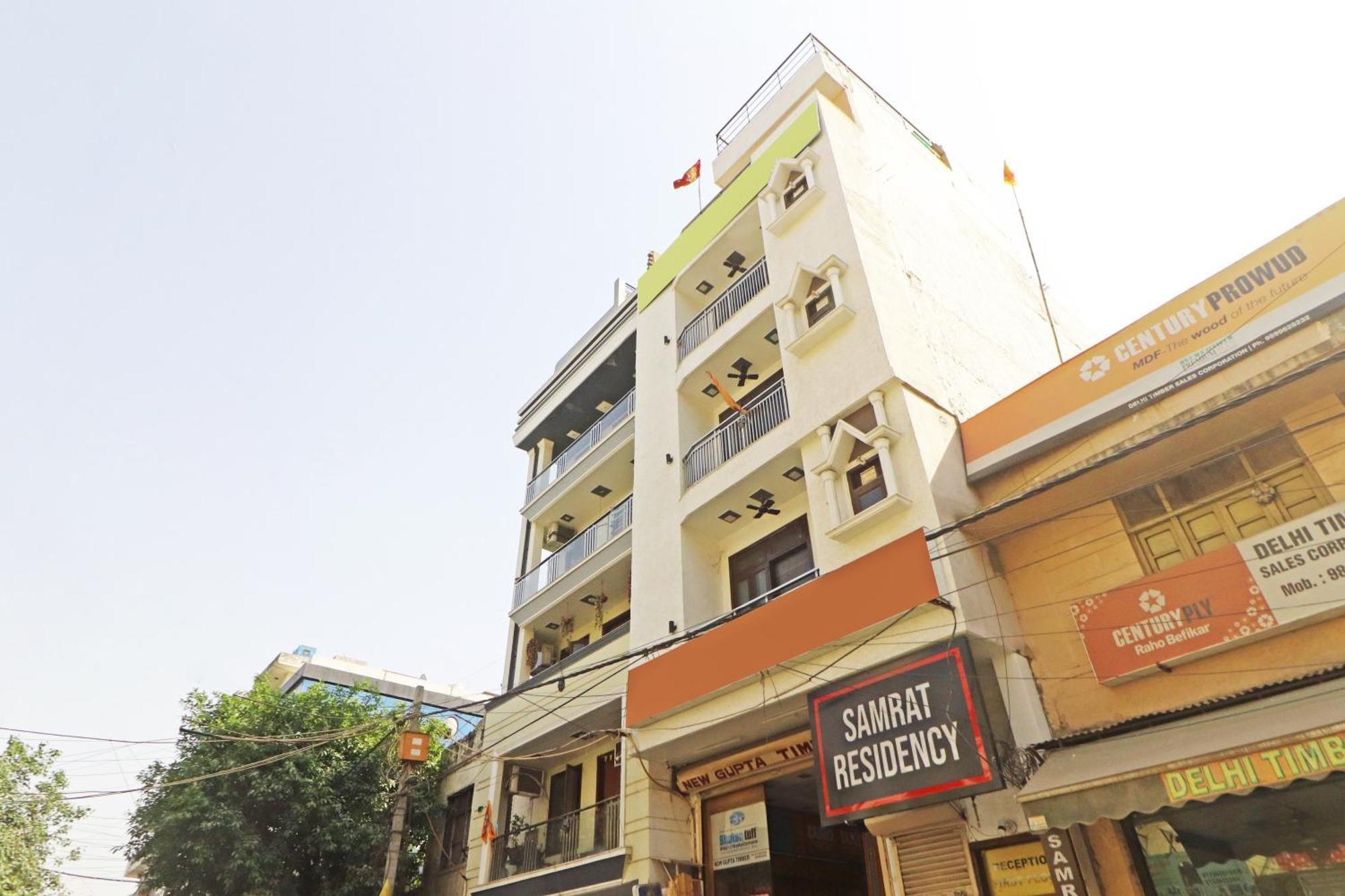 Hotel Samrat Residency 10 Mints Walking Distance Nizamuddin Railway Station New Delhi Exteriör bild