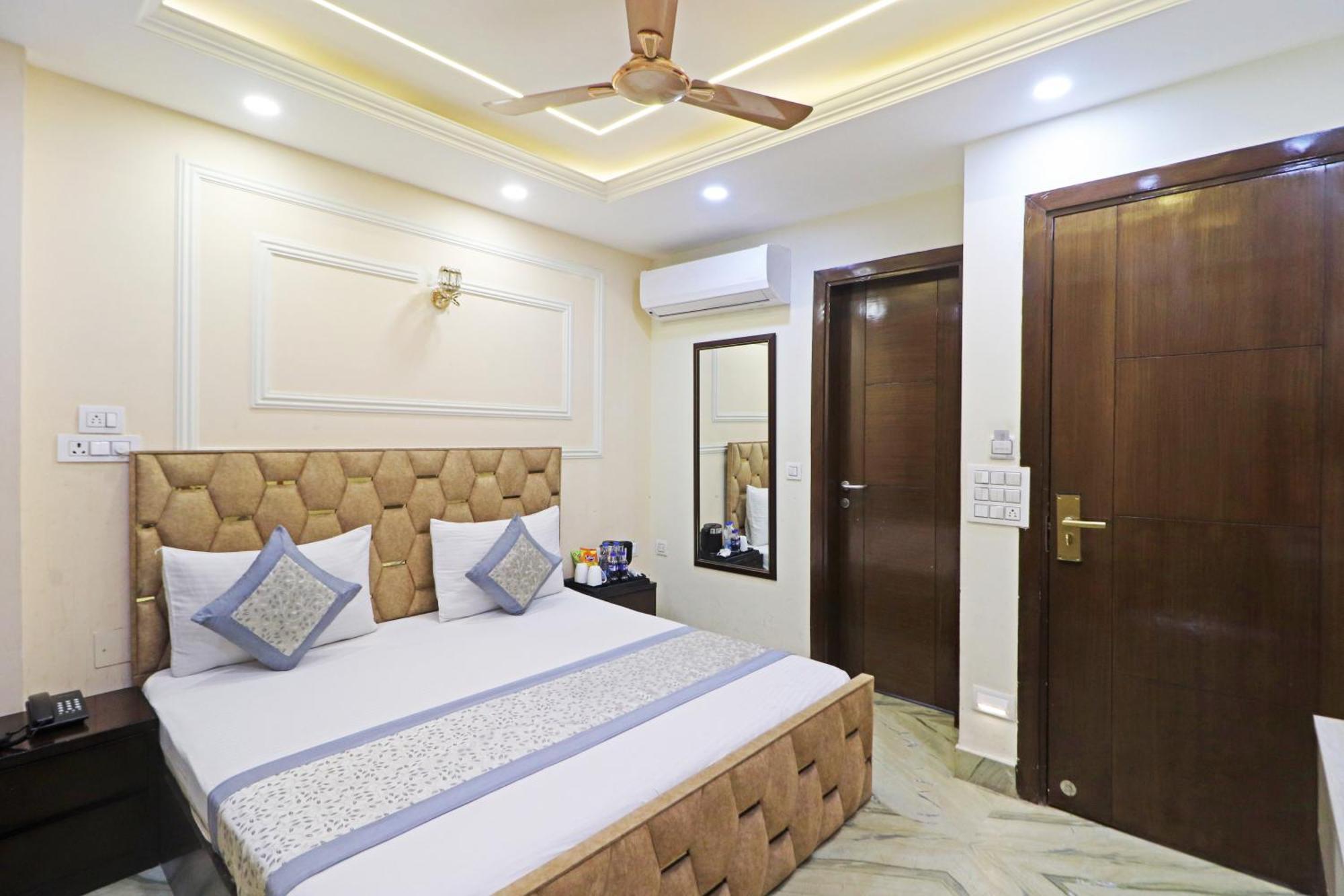 Hotel Samrat Residency 10 Mints Walking Distance Nizamuddin Railway Station New Delhi Exteriör bild