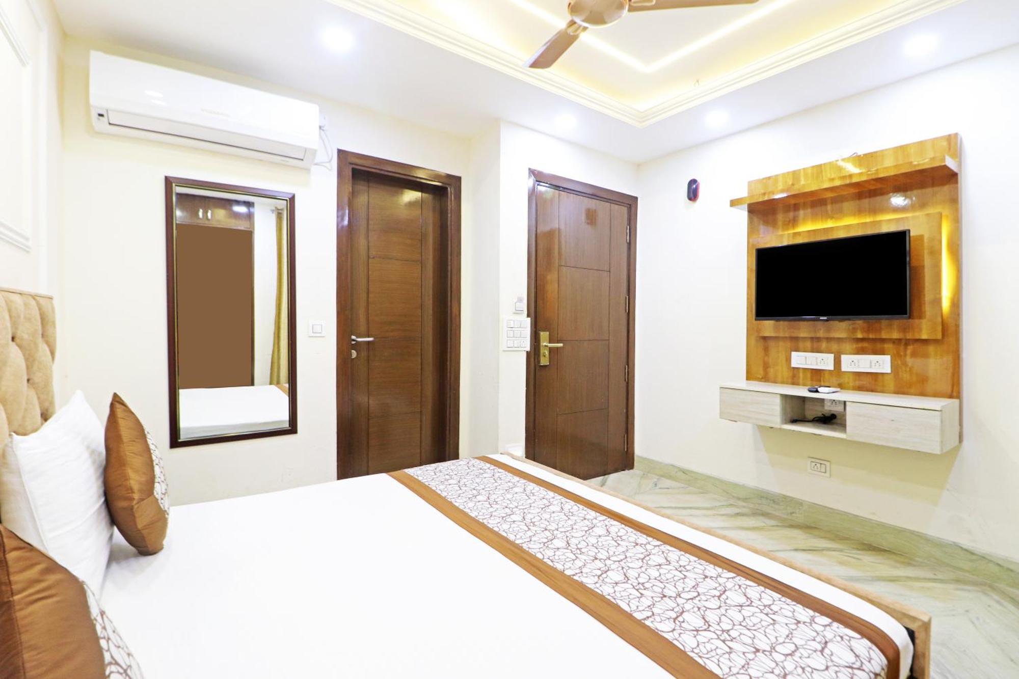 Hotel Samrat Residency 10 Mints Walking Distance Nizamuddin Railway Station New Delhi Exteriör bild