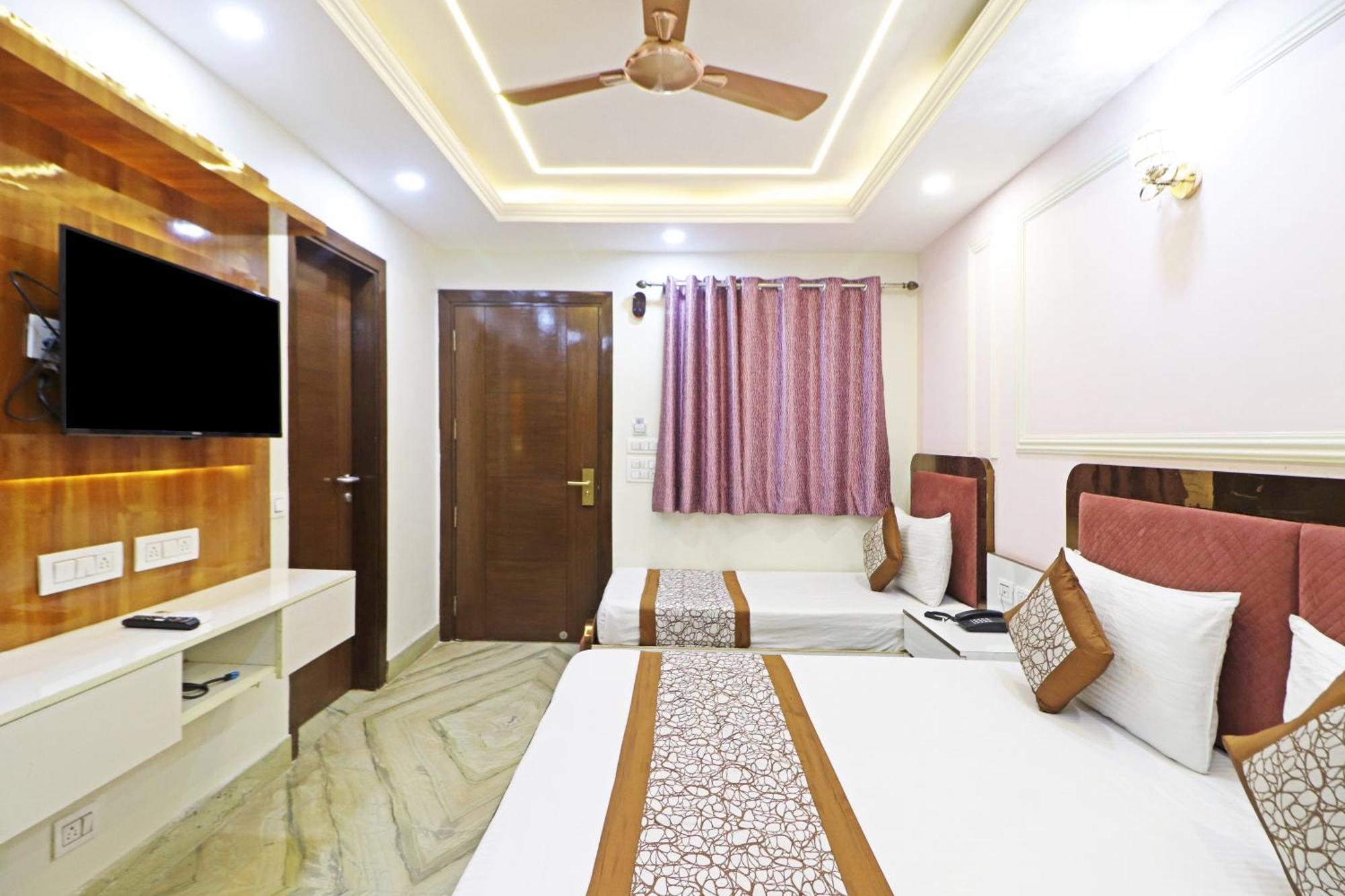 Hotel Samrat Residency 10 Mints Walking Distance Nizamuddin Railway Station New Delhi Exteriör bild